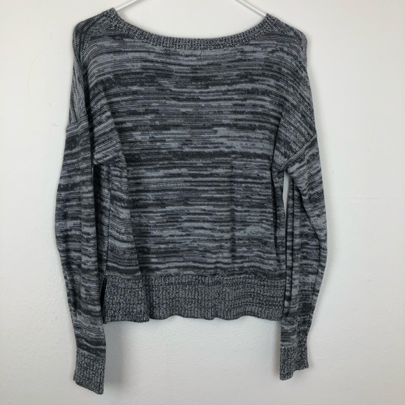 Banana Republic Gray Knit Sweater - Picture 3 of 4